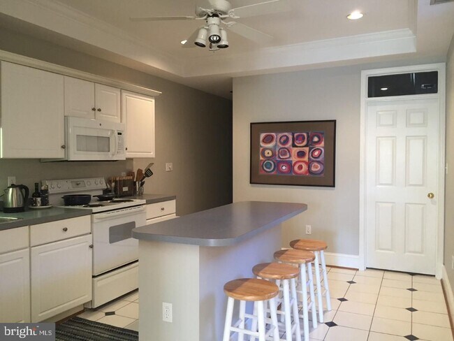 Foto del edificio - 1635 R St NW