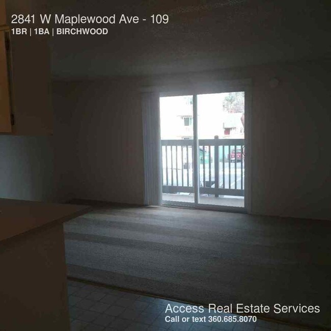 Building Photo - 2841 W Maplewood Ave