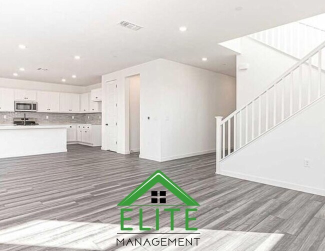 Building Photo - Exceptional Two Story Home