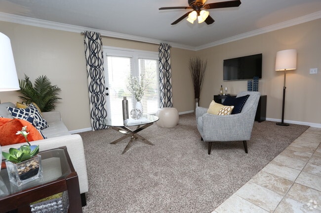 2HAB, 1BA - 1,000 ft² - Sala de estar - Flats at Hurstbourne