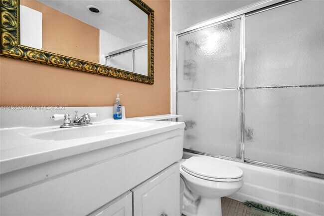 Building Photo - 888 Intracoastal Dr