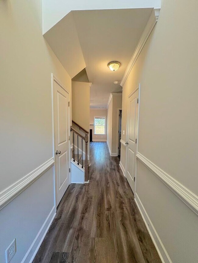 Foto del edificio - AVAILABLE NOW | Beautiful 4 bedroom 2.5 bathroom Home for Lease