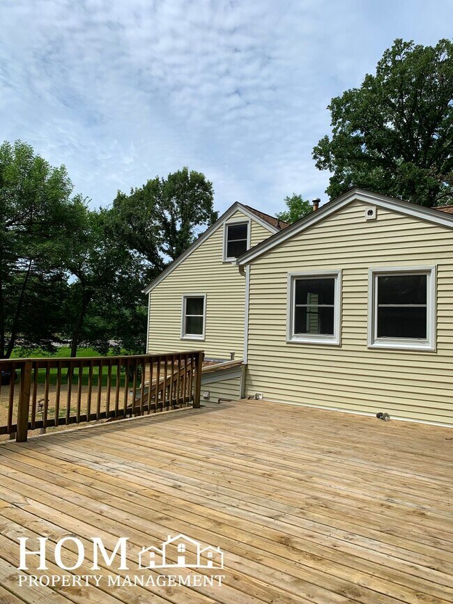 Foto del edificio - 4br/2ba Country House Available 7/1