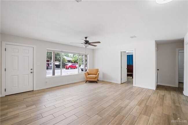 Foto del edificio - 819 S 16th St
