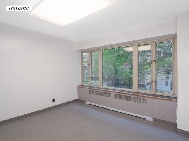 Foto del edificio - 202 E 35th St