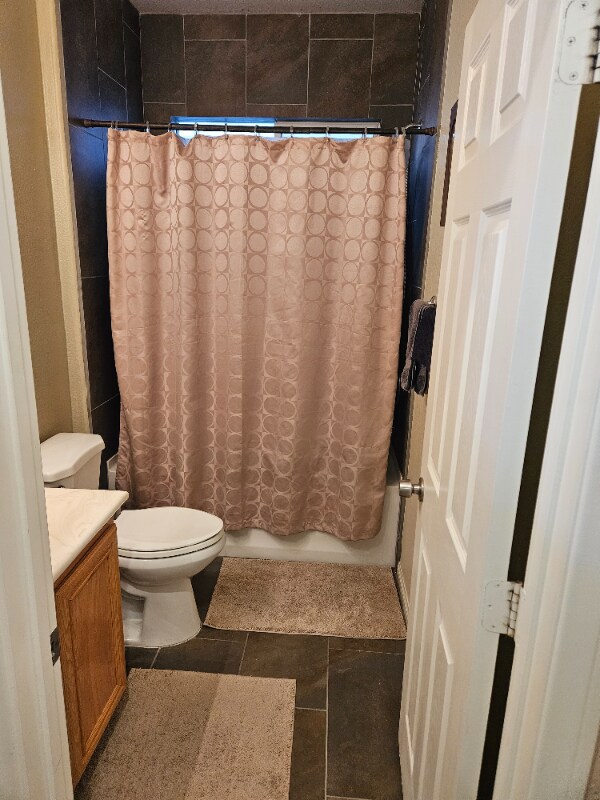 Foto del edificio - 7204 Mountain Den Ave