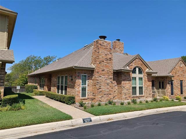 Foto del edificio - 1231 Wooded Trail