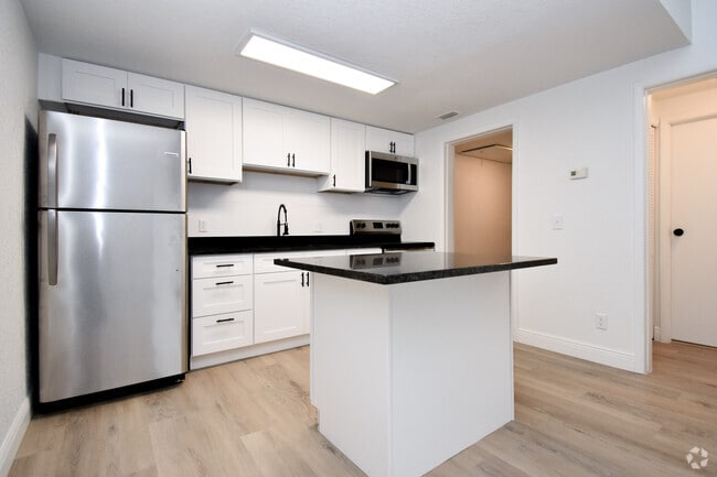 Clear Lake Terrace Apartments under $700 - Cocoa, FL - 120 Rentals ...