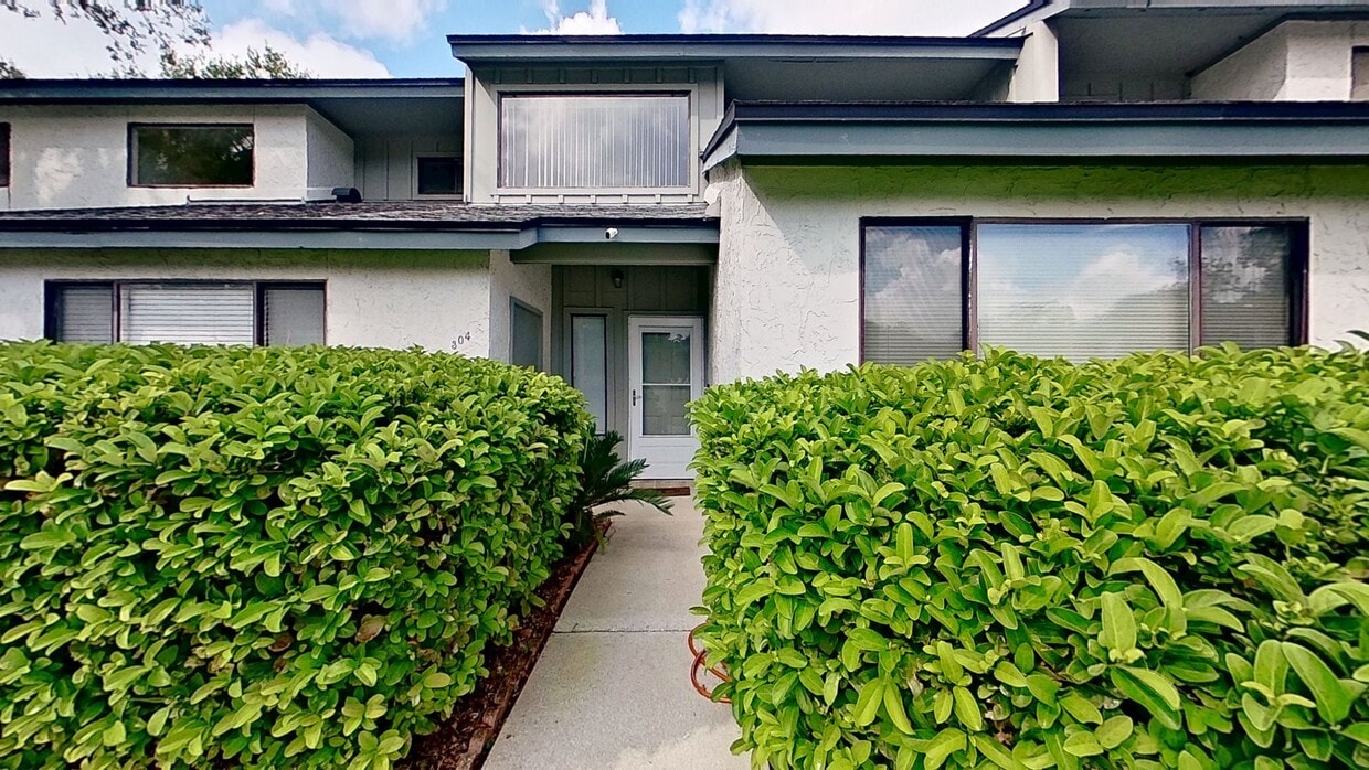 Primary Photo - Furnished Unit in Fountain Gate Condo Association!