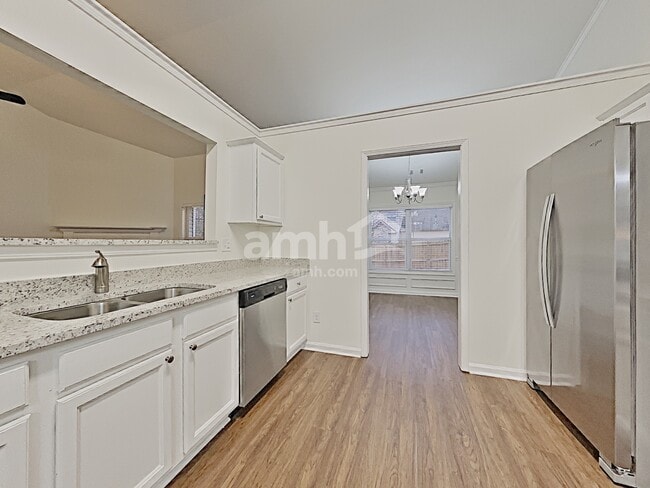 Foto del edificio - 2342 Valley Mill Ct NE