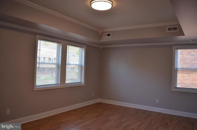 Building Photo - 400 Richey Ave