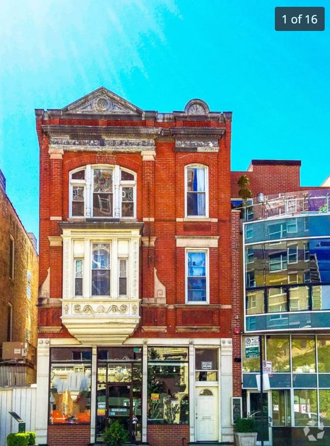 Building Photo - 1248 N Wells St