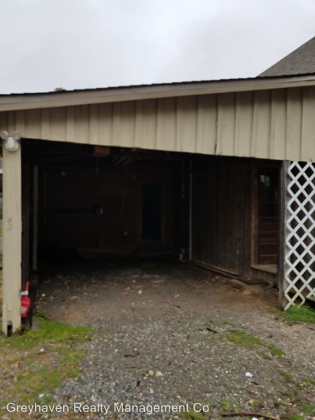 Building Photo - 12300 Pendergrass Rd