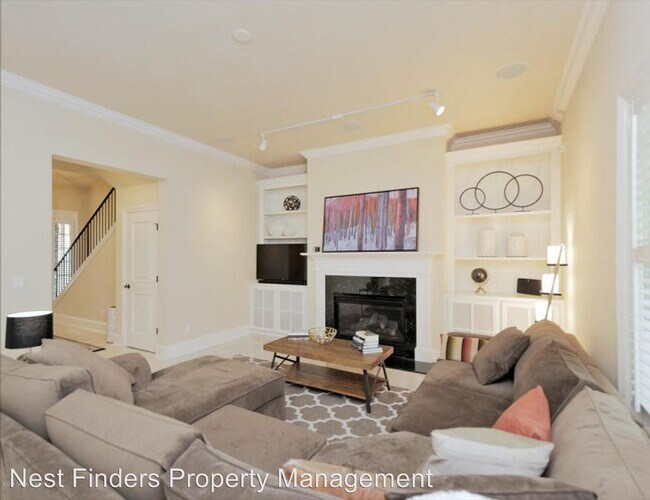 Building Photo - 3 br, 3.5 bath House - 2370 Riverside Ave
