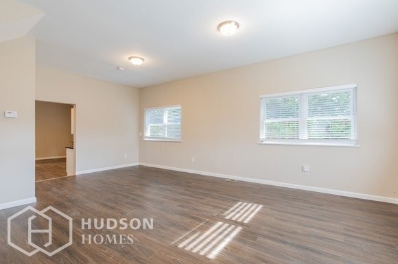 Building Photo - 233 Moriches Ave