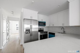 Building Photo - 29 Village Rd