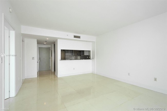 Building Photo - 1 br, 1 bath  - The Bentley Bay