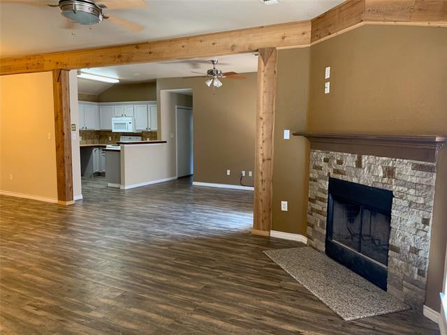 Building Photo - 906 Savage Dr