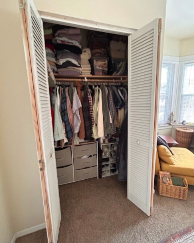 Foto del edificio - 2526 N Frederick Ave