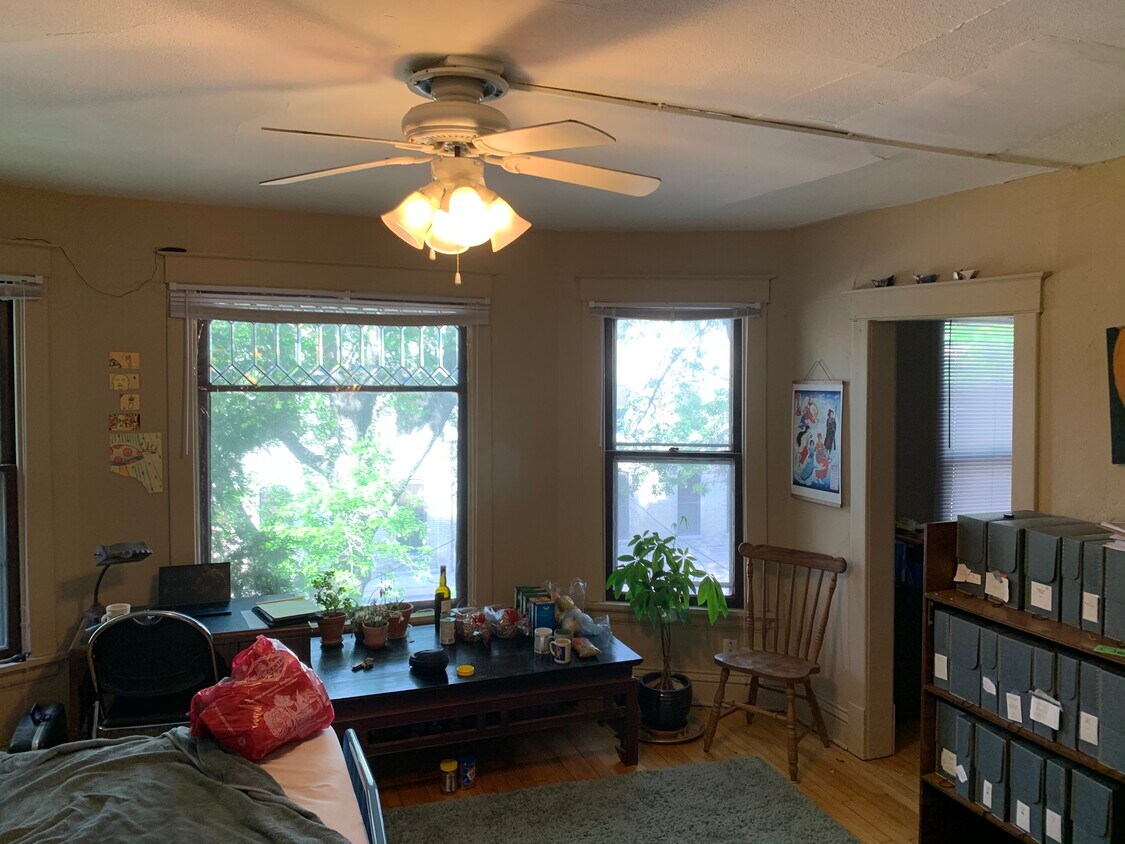 114 S Blair St Unit 2, Madison, WI 53703 114 S Blair St Madison, WI