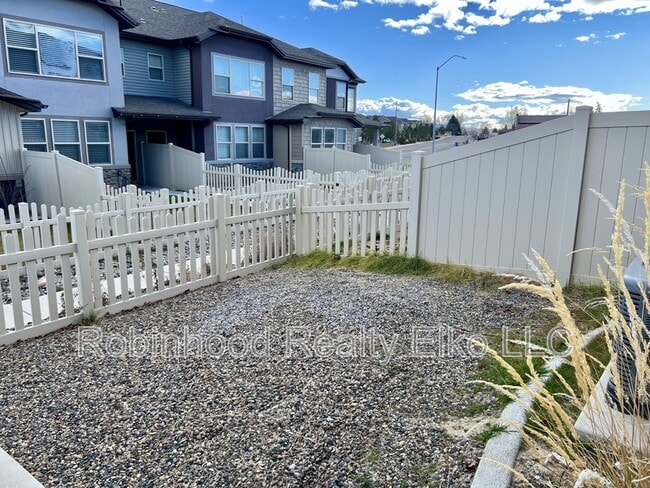Building Photo - 3609 Autumn Colors Dr
