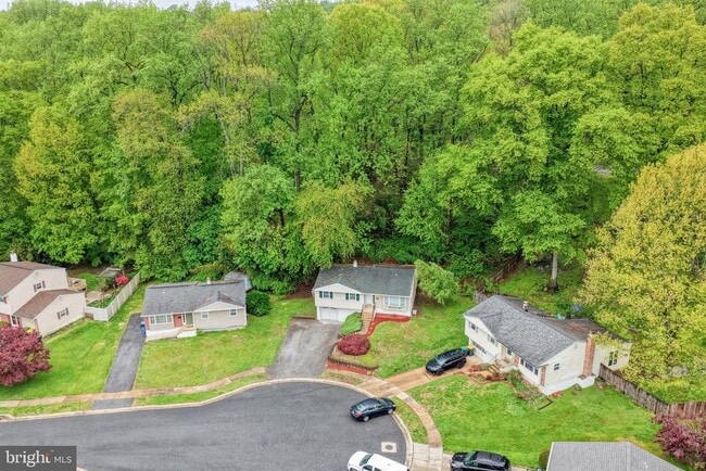 Building Photo - 124 Hilldale Ct