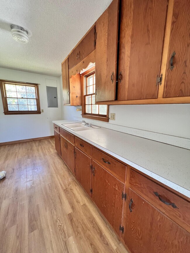 Building Photo - 2114 NC-62