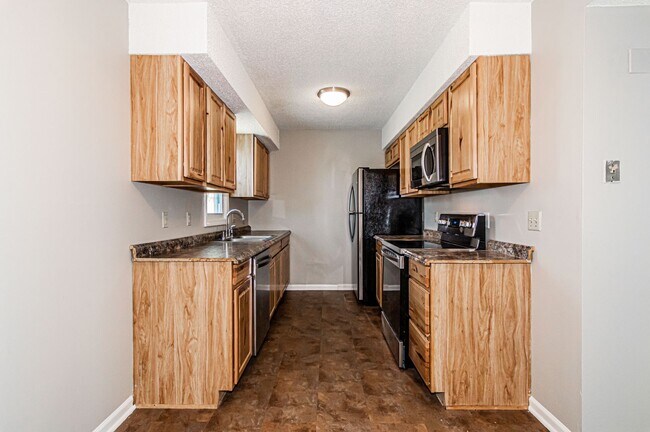 Foto del edificio - 1369 Parkside Dr