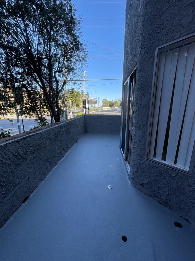 patio - 11701 Texas Ave