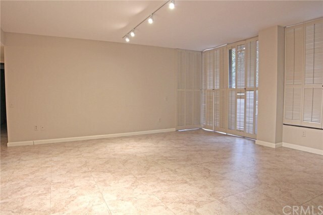 Foto del edificio - 10590 Wilshire Blvd
