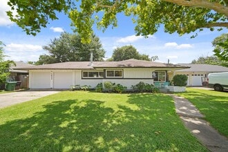 Building Photo - 5411 Meadow Creek Ln