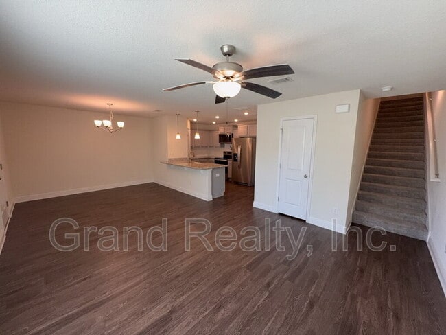 Foto del edificio - 4409 Village Oak Ln