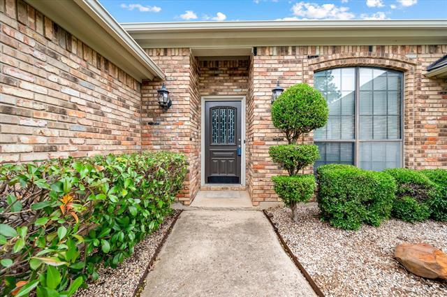 Building Photo - 2505 Woodfield Way