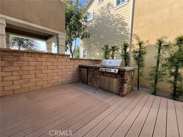Building Photo - 789 E Sierra Madre Ave