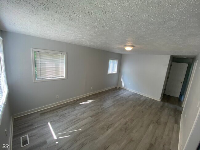 Foto del edificio - 815 S Calumet St