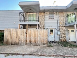 Building Photo - 6032 Northwest Expy