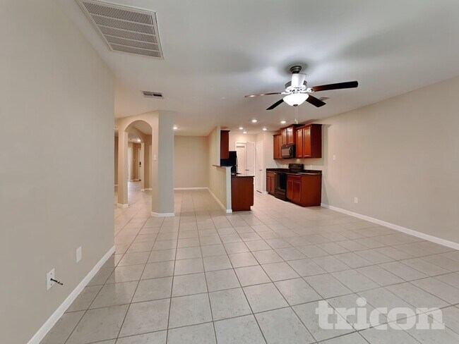 Foto del edificio - 832 Painted Bison Dr