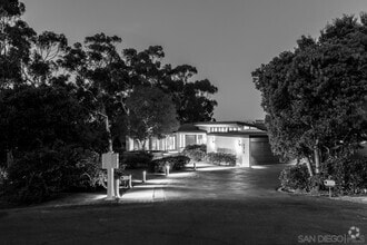 Building Photo - 4478 Hortensia St