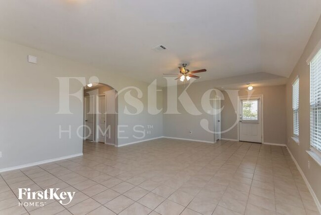 Building Photo - 1115 Riverstone Trl