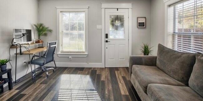 Foto del edificio - 611 W Page Ave