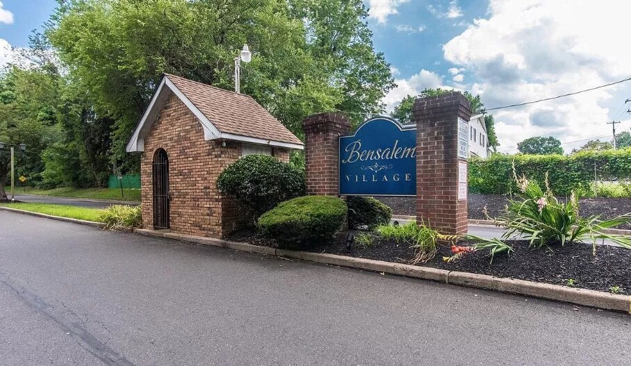 Foto del edificio - 368 Dartmouth Ct