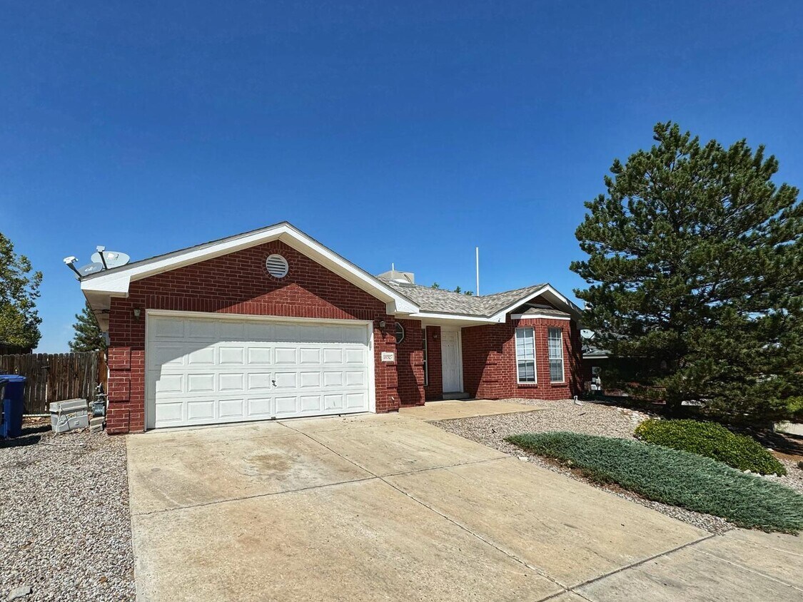 Primary Photo - 10327 Cedar Springs Pl NW