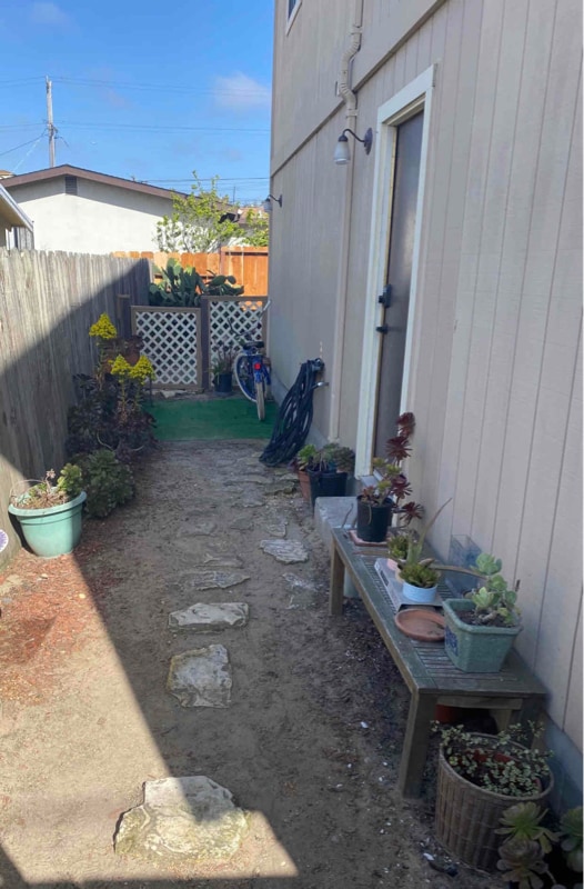 1366 Luxton St, Seaside, CA 93955 Room for Rent in Seaside, CA