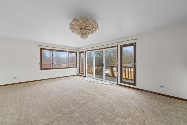 Foto del edificio - 2 Wild Cherry Ln