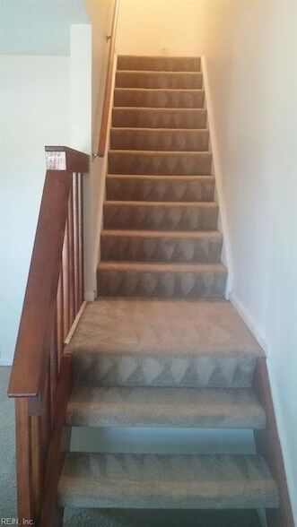 Foto del edificio - 208 Henwick Ct