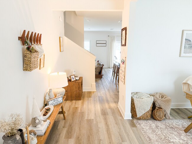 Foto del edificio - 211 Piper Cv