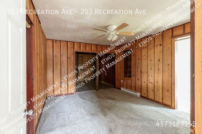 Building Photo - 203 Recreation Ave