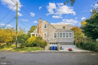 Building Photo - 1114 21st St S