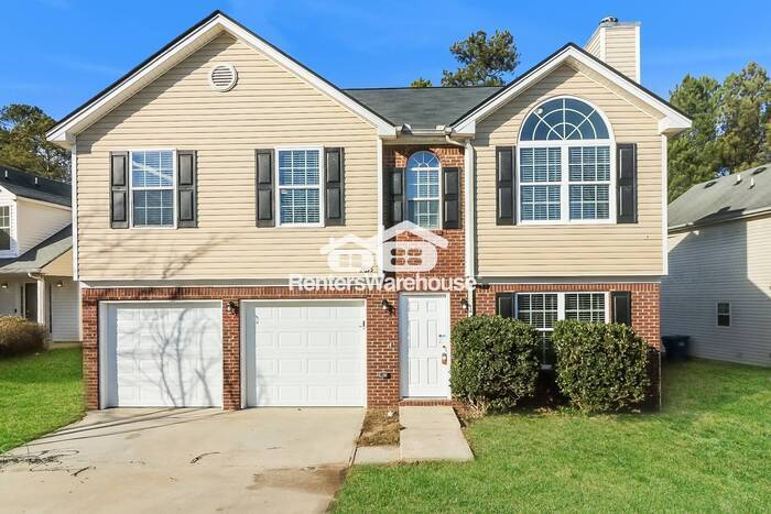 Foto principal - Spacious 4 Bed 2.5 Bath 2 Car Garage in so...
