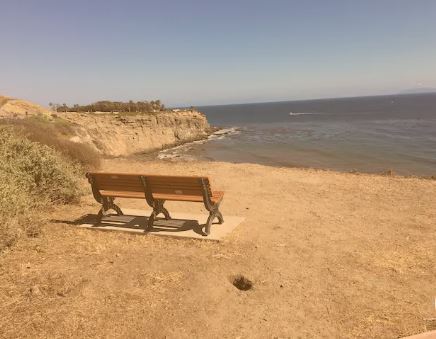 Banco en la costa a solo 3 cuadras de tu puerta - 536 39th W St